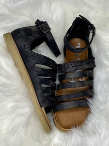 Very G Commodus Sandals